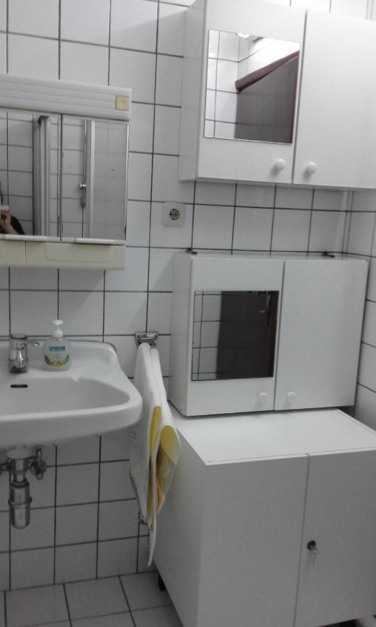 Lajtos Vendeghaz Hotel ไฮจ์ดุสโซบอสโล ภายนอก รูปภาพ